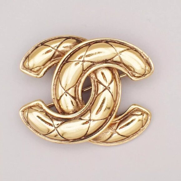CHANEL CC Logo Matelasse Pin Brooch Gold GHW Accessory Vintage - Picture 1 of 7